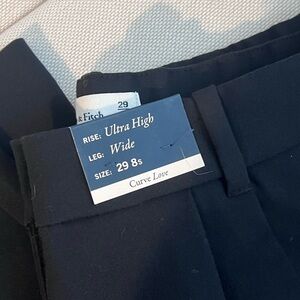 Abercrombie Sloane wide leg trouser 
29 SHORT 
Black 
New with tags